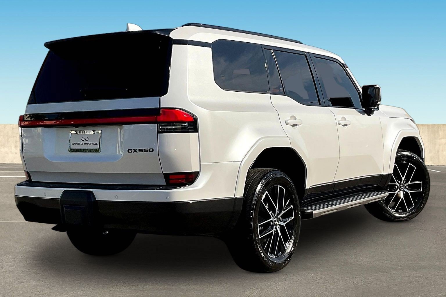 Used 2024 Lexus GX 550 w/ Accessory Package (Z1) AWD/4WD image 5