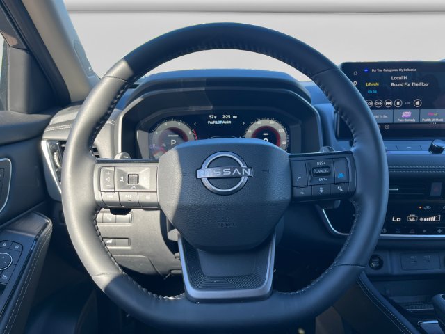 Certified 2026 Nissan Rogue Platinum w/ Tech Package AWD/4WD image 14