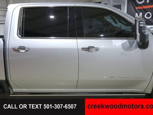 Used 2023 GMC Sierra 2500 Denali w/ Denali Ultimate Package AWD/4WD image 25