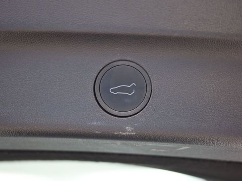 Used 2023 Tesla Model Y Long Range AWD/4WD image 45