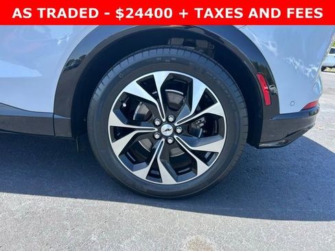 Used 2021 Ford Mustang Mach-E Premium RWD image 10