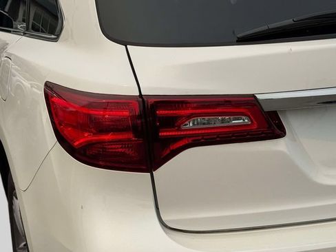 Used 2020 Acura MDX SH-AWD image 12