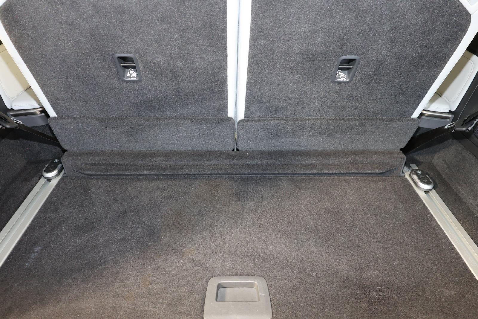 Used 2023 Rivian R1S Adventure Dual AWD/4WD image 18