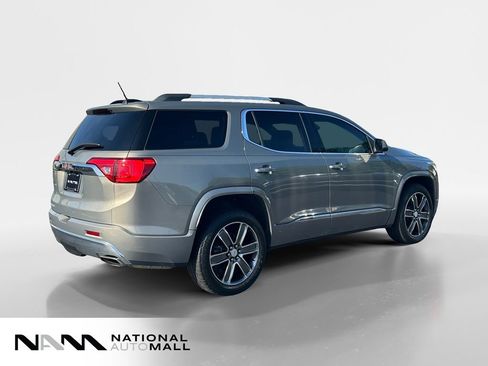 Used 2019 GMC Acadia Denali w/ Technology Package FWD image 5