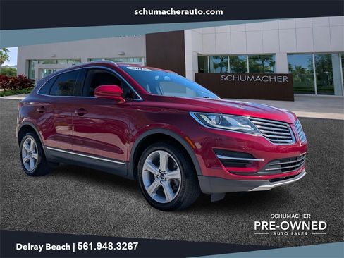 Used 2015 Lincoln MKC FWD image 1