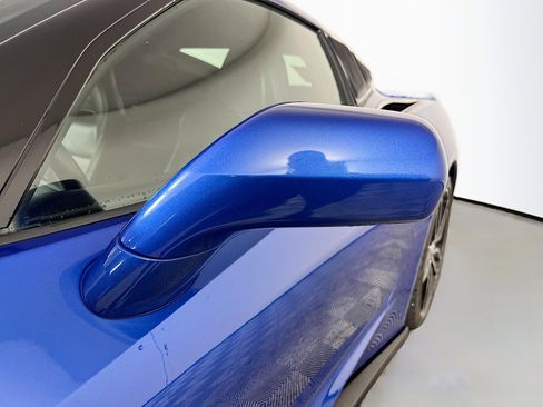 Used 2019 Chevrolet Corvette Stingray Coupe w/ 1LT RWD image 13