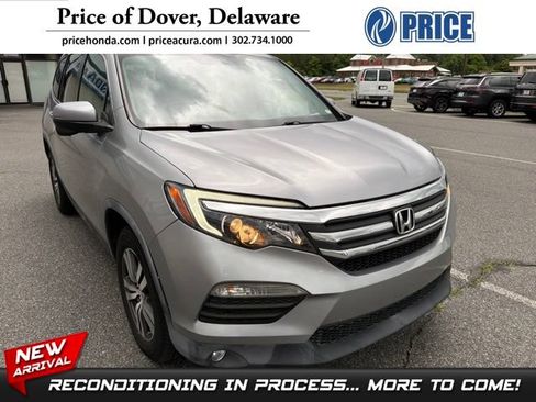 Used 2017 Honda Pilot EX image 1