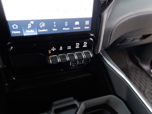 Used 2022 RAM 1500 Limited image 27