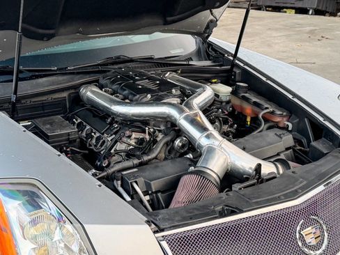 Used 2006 Cadillac XLR V image 12