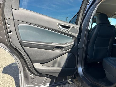 Used 2022 Ford Edge SEL w/ Sport Appearance Package AWD/4WD image 21