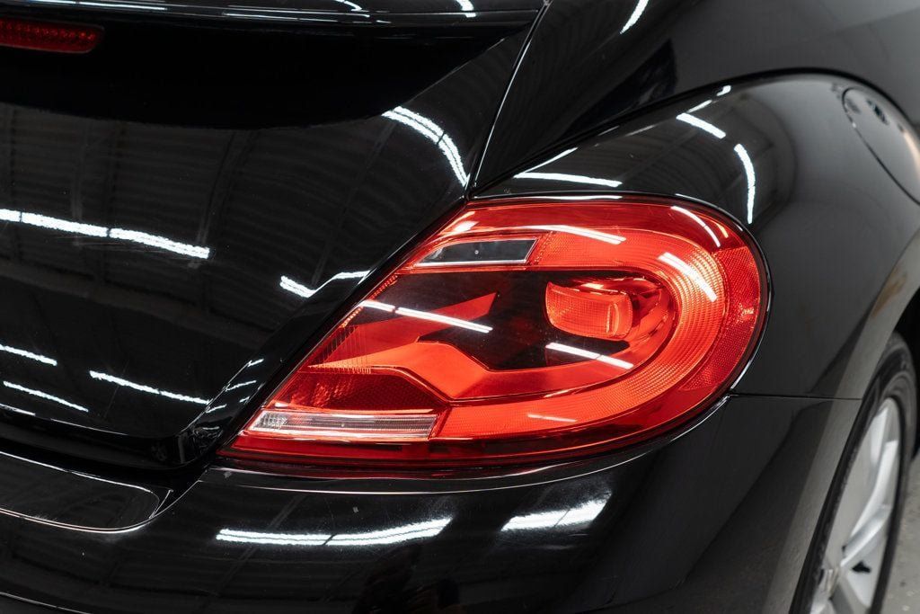 Used 2013 Volkswagen Beetle TDI FWD image 36