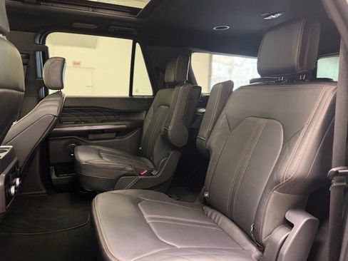 Used 2024 Ford Expedition Max Platinum AWD/4WD image 19