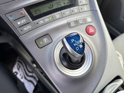 Used 2013 Toyota Prius Two image 7