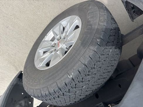 Used 2025 GMC Sierra 1500 Pro w/ Pro Value Package image 9