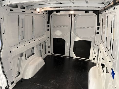 Used 2020 Mercedes-Benz Sprinter 144 Cargo image 14