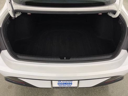 Certified 2022 Hyundai Sonata SEL w/ Winter Weather Package FWD image 11