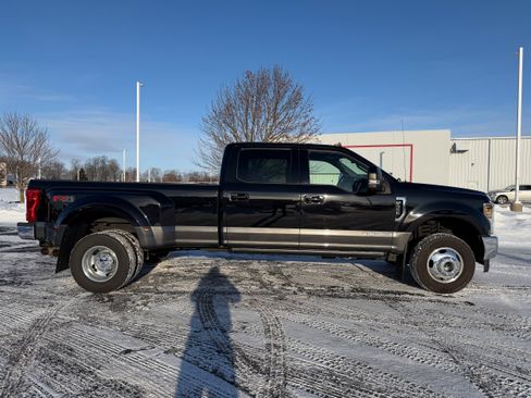 Used 2019 Ford F350 Lariat w/ Lariat Ultimate Package image 6