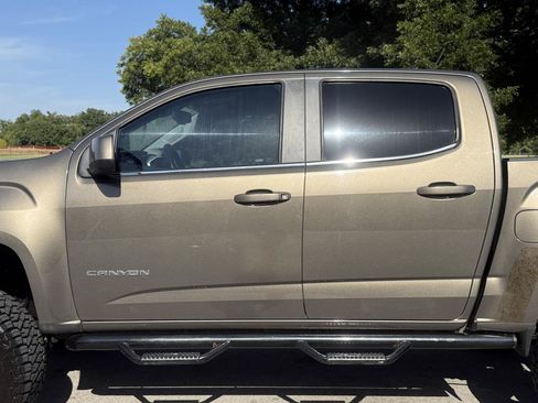 Used 2016 GMC Canyon SLE w/ SLE Convenience Package AWD/4WD image 37
