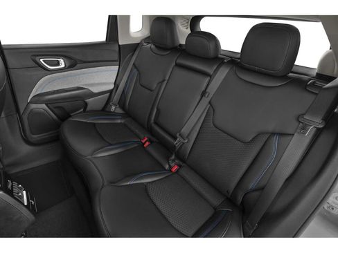 Used 2022 Jeep Compass Sport FWD image 9