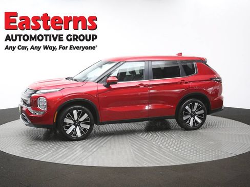 Used 2025 Mitsubishi Outlander AWD image 59