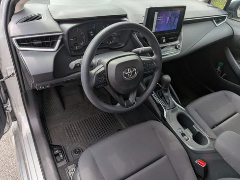 Used 2024 Toyota Corolla LE w/ LE Convenience Package FWD image 12