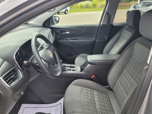 Used 2024 Chevrolet Equinox LT FWD image 19