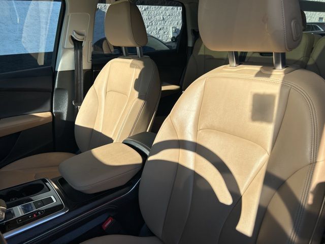 Used 2025 Audi Q7 3.0T Premium Plus AWD/4WD image 17