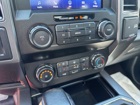 Used 2020 Ford F150 XLT w/ Equipment Group 302A Luxury AWD/4WD image 29