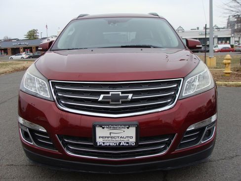 Used 2017 Chevrolet Traverse Premier image 2