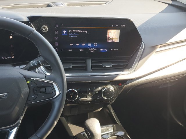 Used 2025 Chevrolet Trax ACTIV w/ Driver Confidence Package FWD image 13