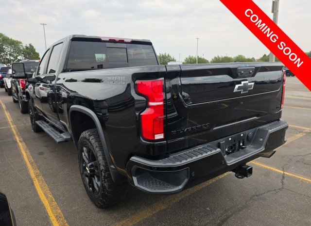 Used 2025 Chevrolet Silverado 2500 LT w/ Trail Boss Package AWD/4WD image 3
