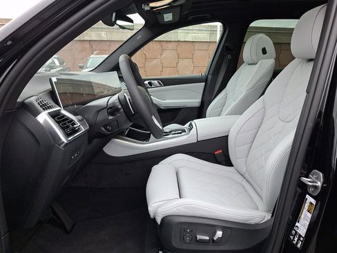 New 2026 BMW X5 xDrive40i w/ Premium Package image 13