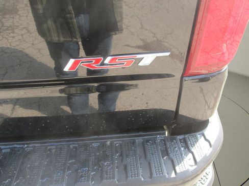 Used 2019 Chevrolet Silverado 1500 RST image 13