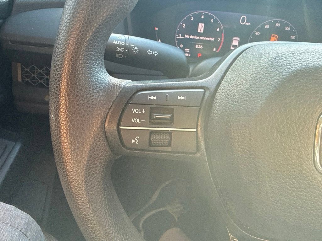 Used 2023 Honda Accord EX image 29