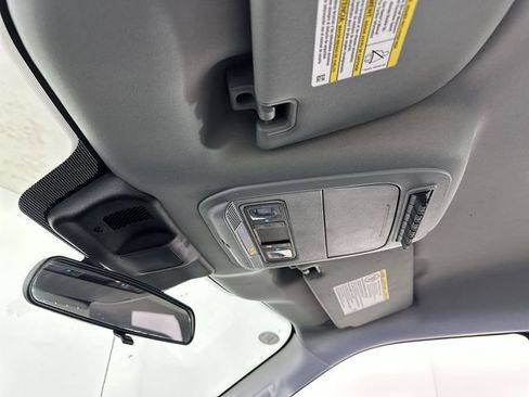 Used 2024 Ford F350 XLT image 19