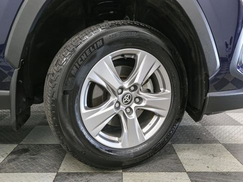 Used 2023 Toyota RAV4 XLE w/ Convenience Package AWD/4WD image 15