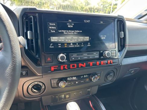 Certified 2025 Nissan Frontier PRO-4X AWD/4WD image 32