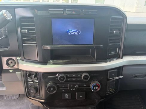 Used 2024 Ford F350 XLT AWD/4WD image 17