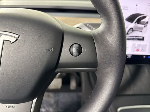 Used 2024 Tesla Model Y Long Range image 13