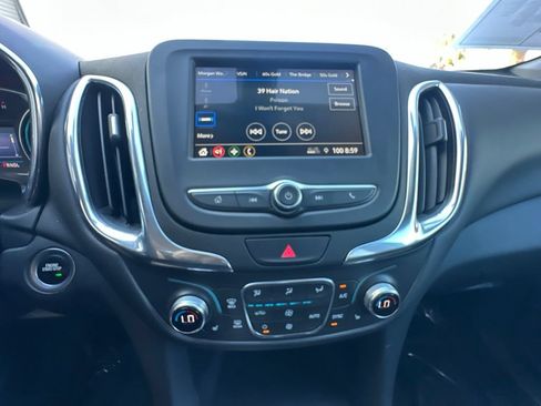Used 2019 Chevrolet Equinox LT FWD image 26