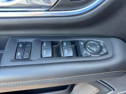 Used 2024 GMC Yukon SLT w/ SLT Luxury Package AWD/4WD image 20