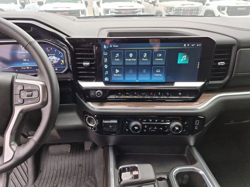 Used 2025 Chevrolet Silverado 1500 RST image 23