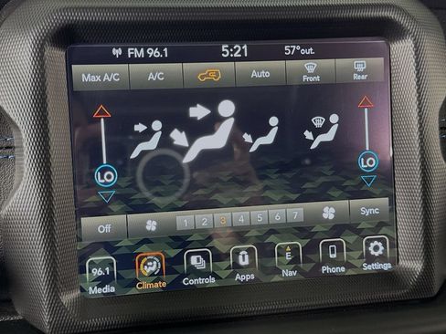 Used 2023 Jeep Wrangler Unlimited Rubicon 4xe AWD/4WD image 39