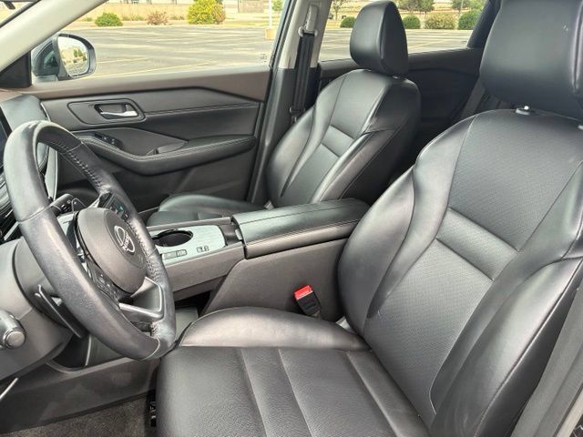 Certified 2022 Nissan Rogue SV w/ SV Premium Package FWD image 12