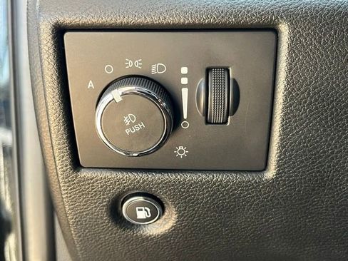 Used 2022 Jeep Grand Cherokee Limited image 20