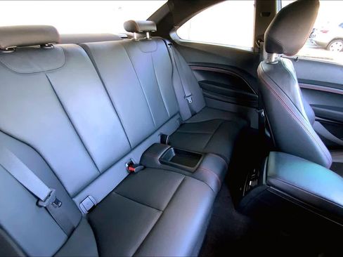 Used 2017 BMW 230i Coupe image 17