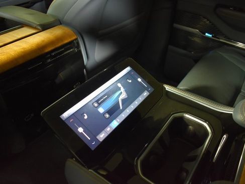 Used 2022 Jeep Grand Wagoneer Series II w/ Convenience Group III image 35