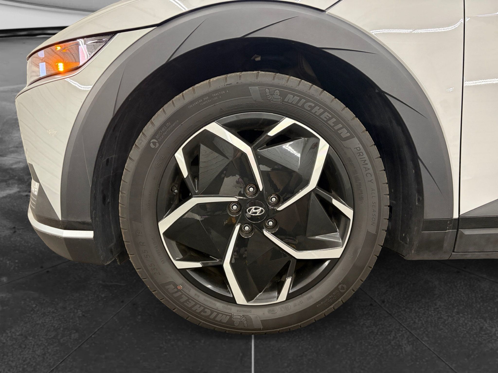 Used 2024 Hyundai Ioniq 5 SEL RWD image 31