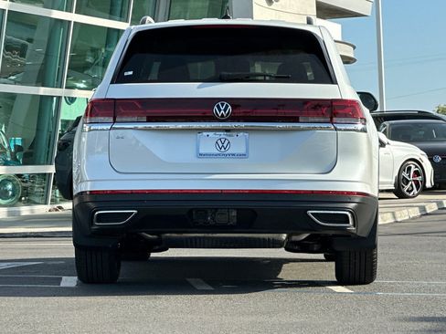 New 2026 Volkswagen Atlas SE FWD image 6