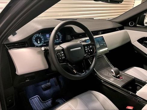 New 2026 Land Rover Range Rover Evoque S image 7